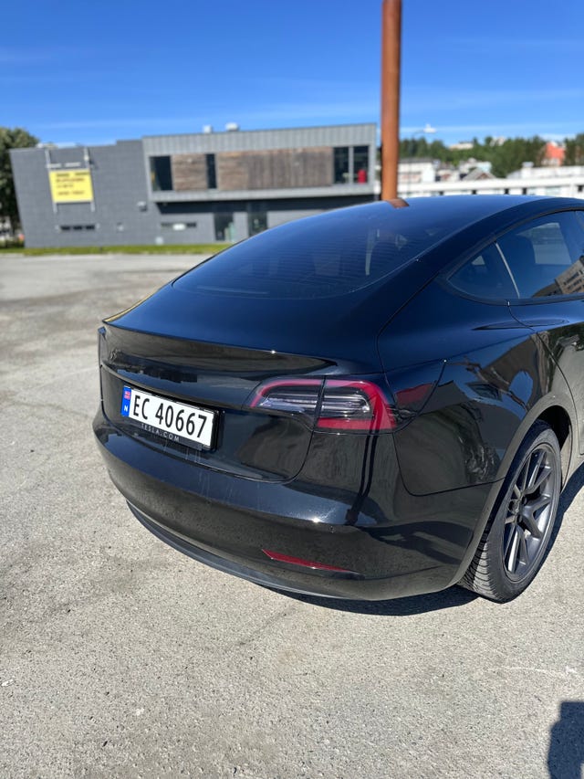 5YJ3E7EB5MF941081 2021 TESLA MODEL 3-2