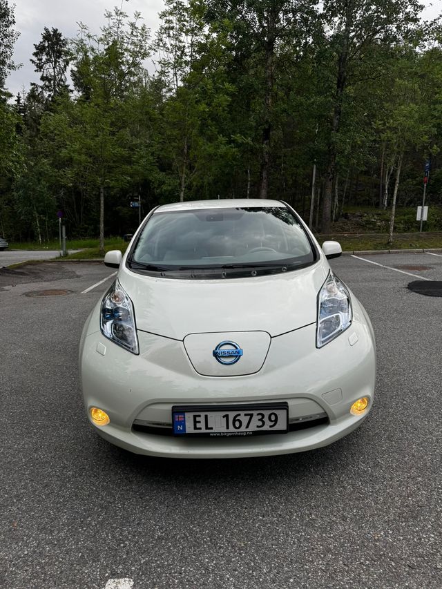 2012 NISSAN LEAF - 9