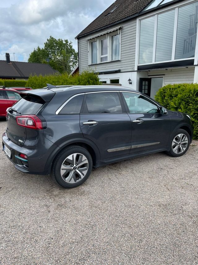 2019 KIA E-NIRO - 7