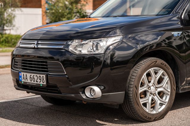 2015 MITSUBISHI OUTLANDER - 16