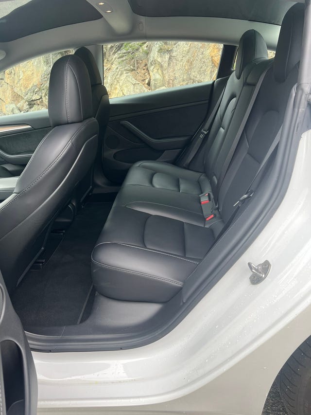 5YJ3E7EB7MF943611 2021 TESLA MODEL 3-5