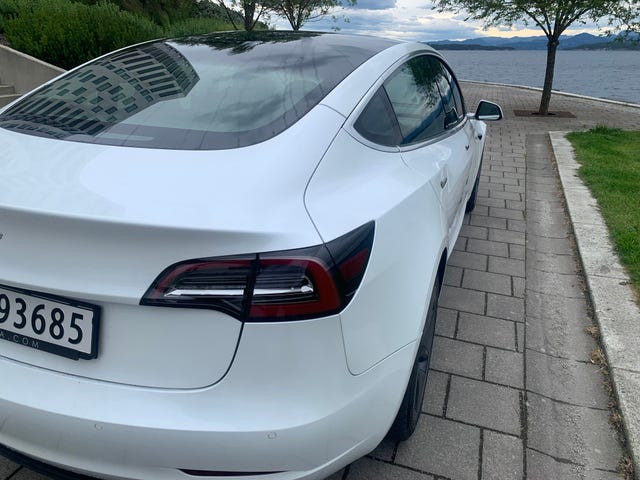 5YJ3E7EA5KF370972 2019 TESLA MODEL 3-2