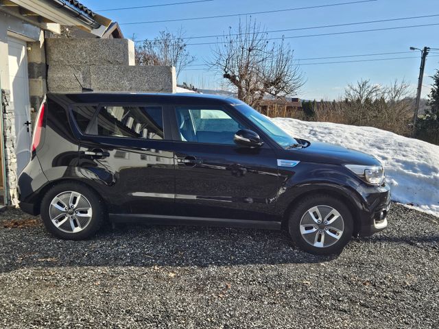 KNAJX81EFK7039031 2019 KIA SOUL-1