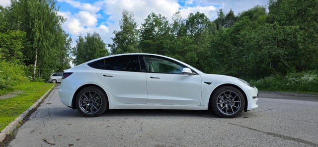 2021 TESLA MODEL 3 - 11