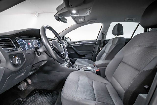 2018 VOLKSWAGEN GOLF - 25