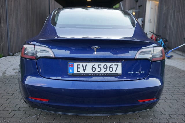 2019 TESLA MODEL 3 - 10