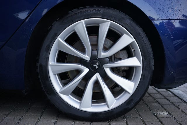 2019 TESLA MODEL 3 - 8