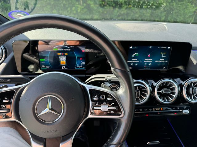 2021 MERCEDES-BENZ EQA - 10