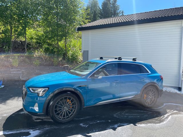 WAUZZZGEXKB003334 2019 AUDI E-TRON-5