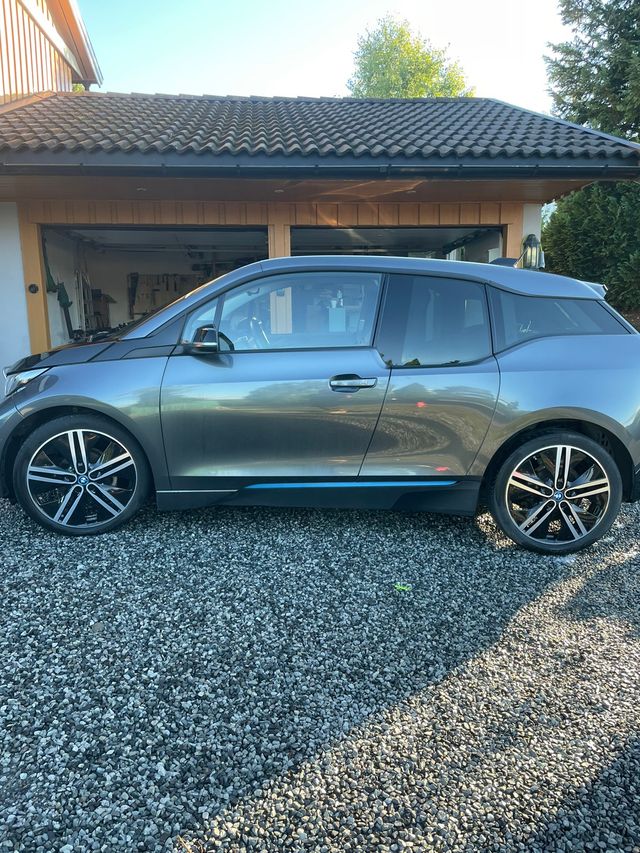 2017 BMW I3 - 8