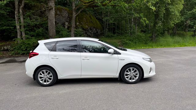 2013 TOYOTA AURIS - 3