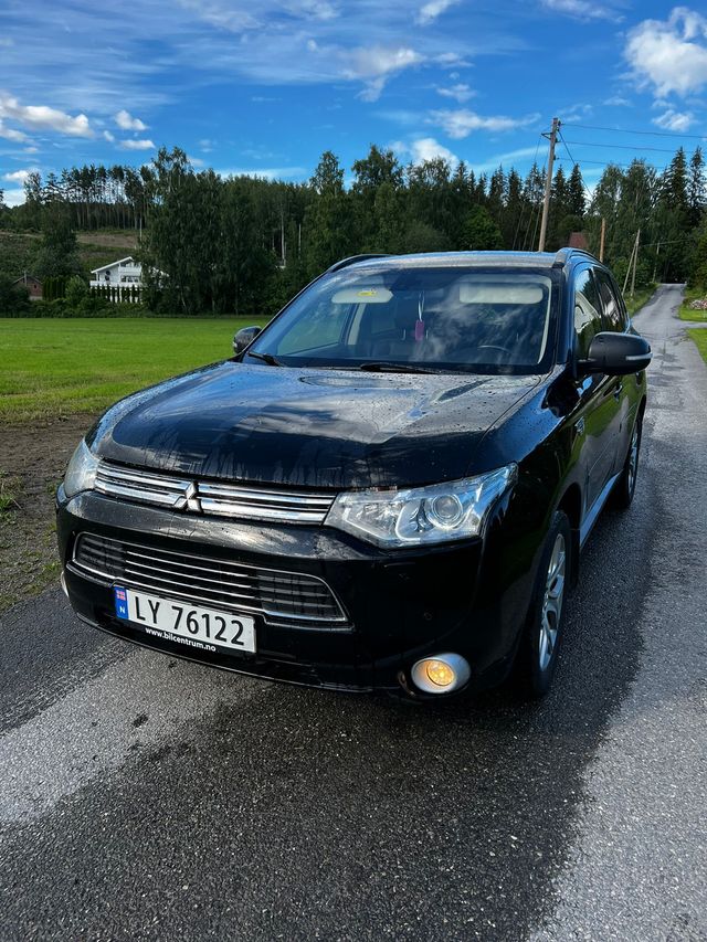 2014 MITSUBISHI OUTLANDER - 2