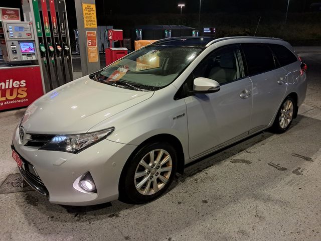 SB1ZS3JEX0E160858 2015 TOYOTA AURIS-1