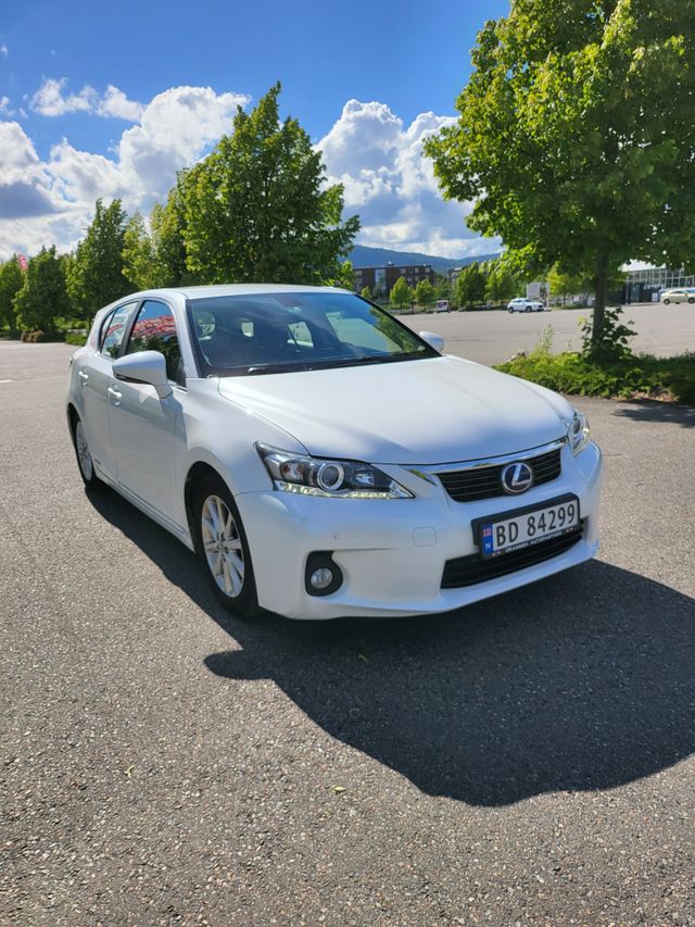 2013 LEXUS CT200H - 3