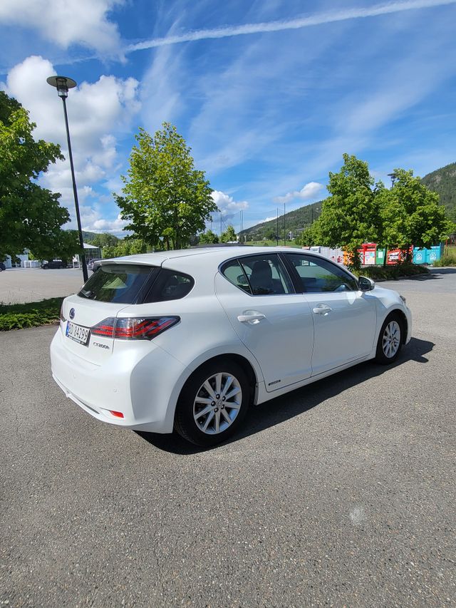 2013 LEXUS CT200H - 4