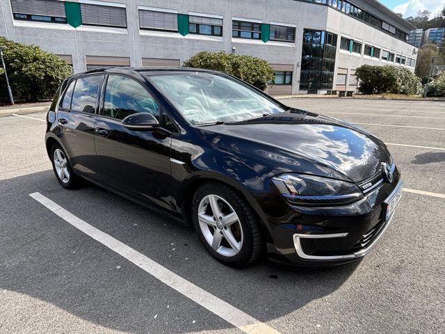 WVWZZZAUZGW902438 2016 VOLKSWAGEN GOLF-0