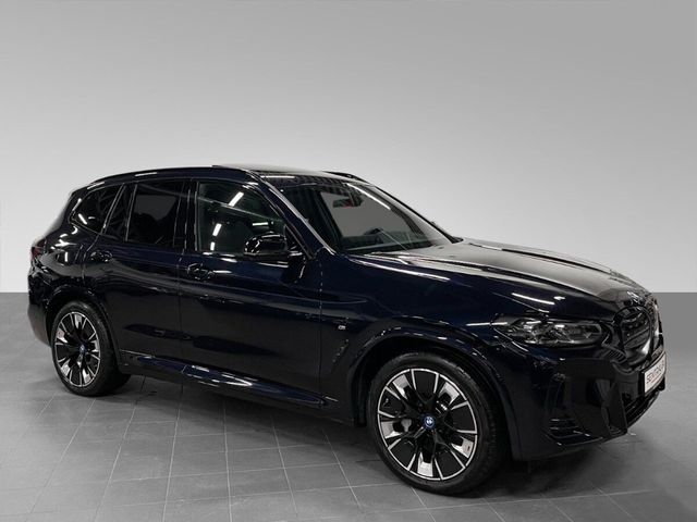 2022 BMW IX3 - 21