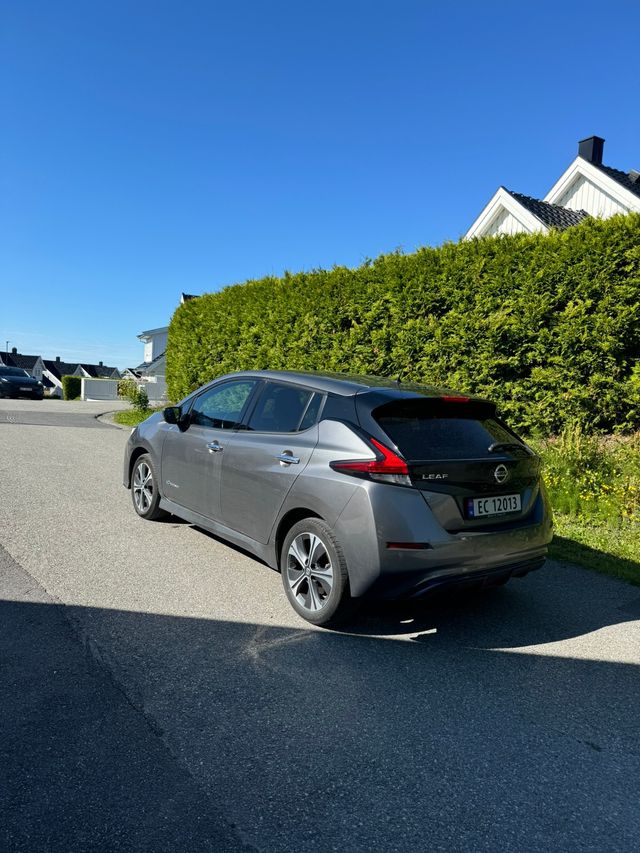 2020 NISSAN LEAF - 9