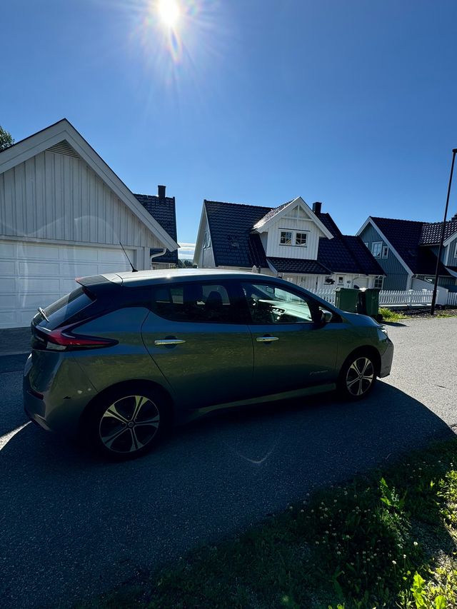 2020 NISSAN LEAF - 13