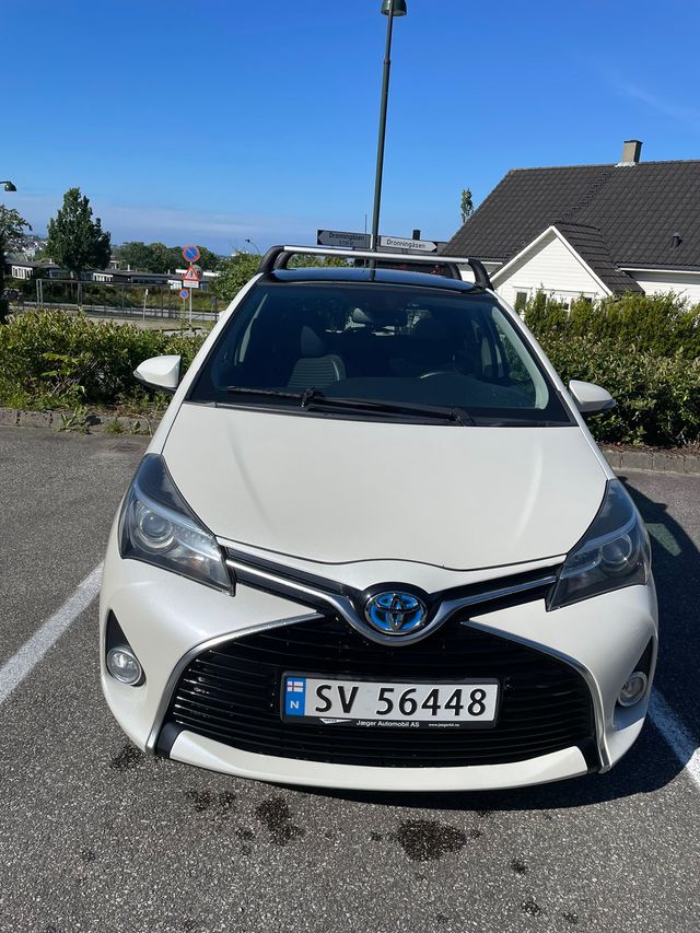 VNKKD3D370A125517 2014 TOYOTA YARIS-2