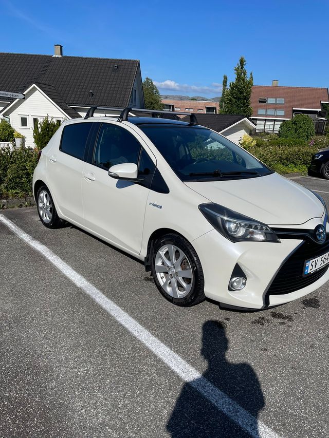 VNKKD3D370A125517 2014 TOYOTA YARIS-0