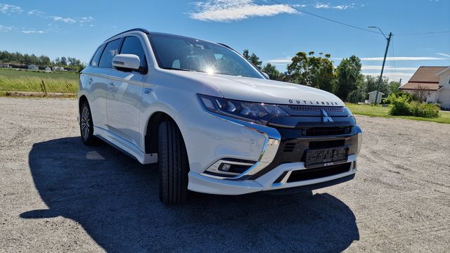 2020 MITSUBISHI OUTLANDER - 1