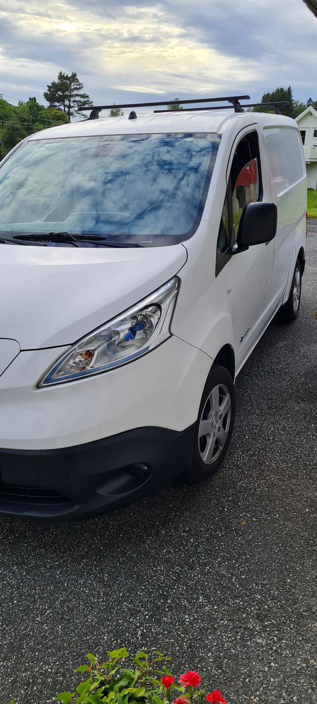 VSKHAAME0U0510257 2015 NISSAN E-NV200-2