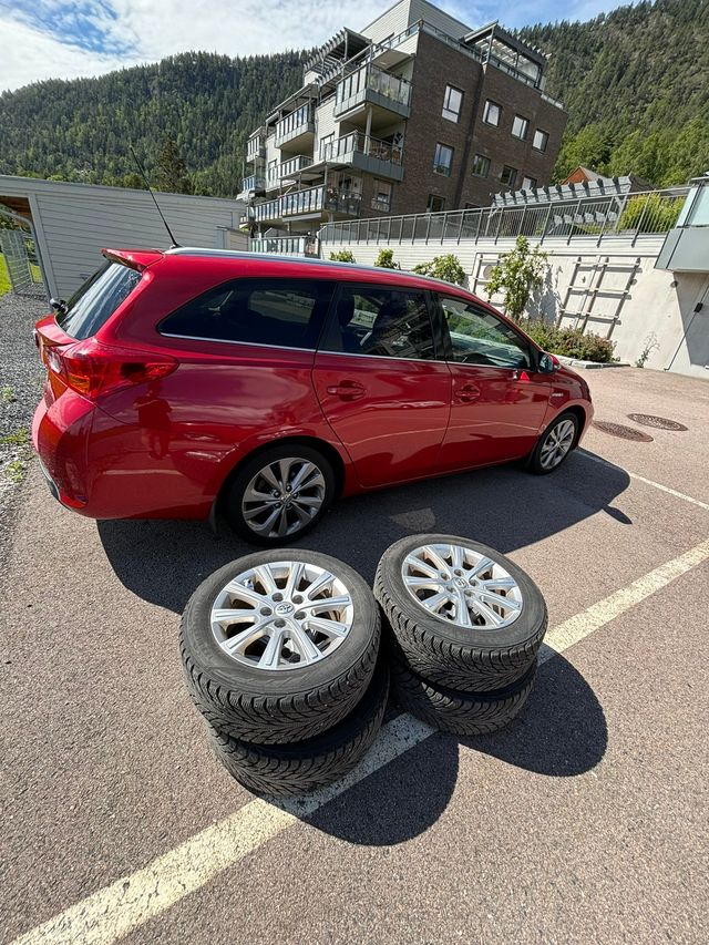 2013 TOYOTA AURIS - 39