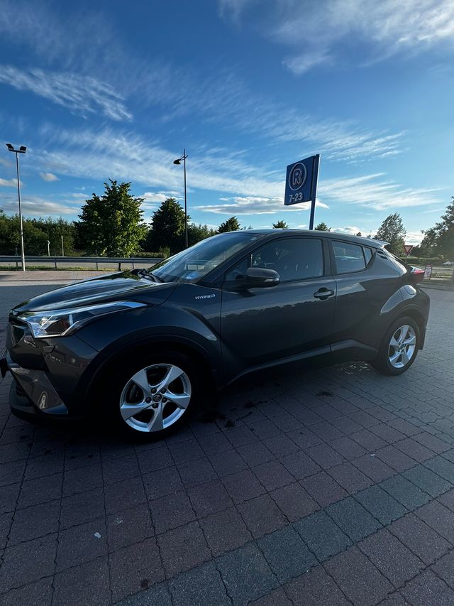 2018 TOYOTA C-HR - 1