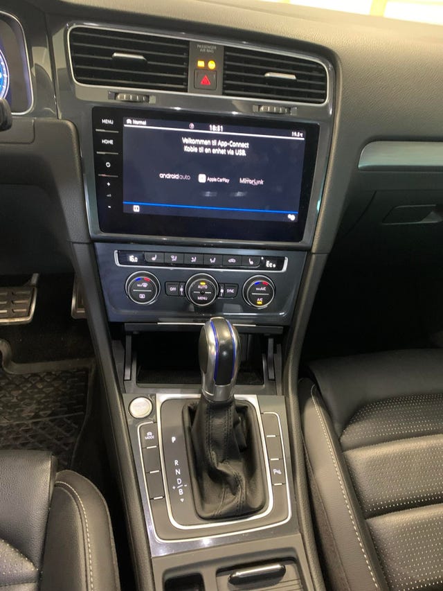 2019 VOLKSWAGEN GOLF - 10