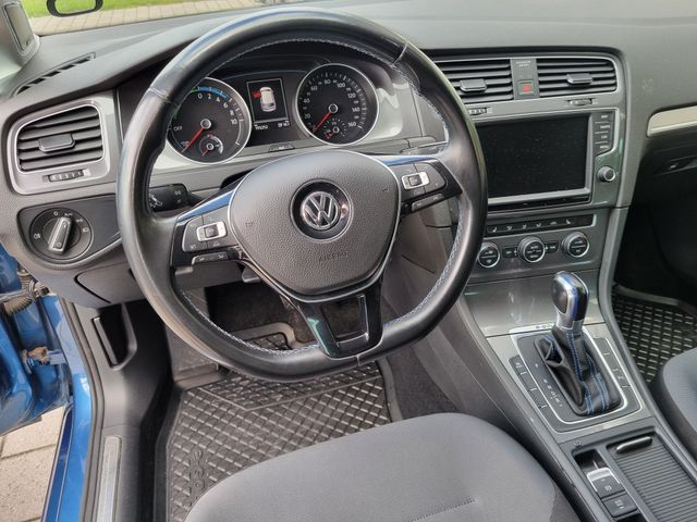 2016 VOLKSWAGEN GOLF - 23