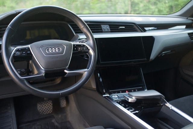 WAUZZZGE1LB034134 2020 AUDI E-TRON-4