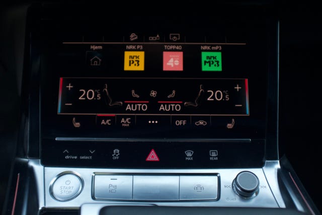 2020 AUDI E-TRON - 12