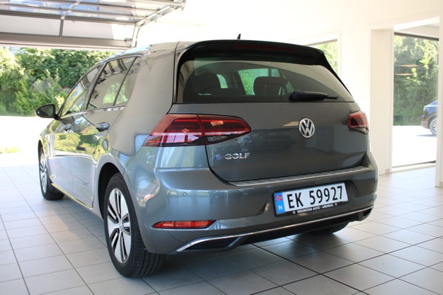 WVWZZZAUZJW911151 2018 VOLKSWAGEN GOLF-5