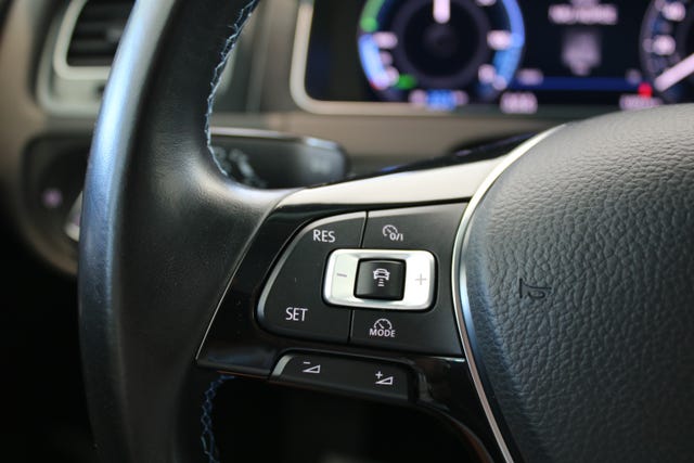 2018 VOLKSWAGEN GOLF - 37