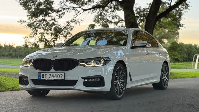 2017 BMW 5-SERIE - 10