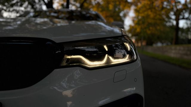 2017 BMW 5-SERIE - 23