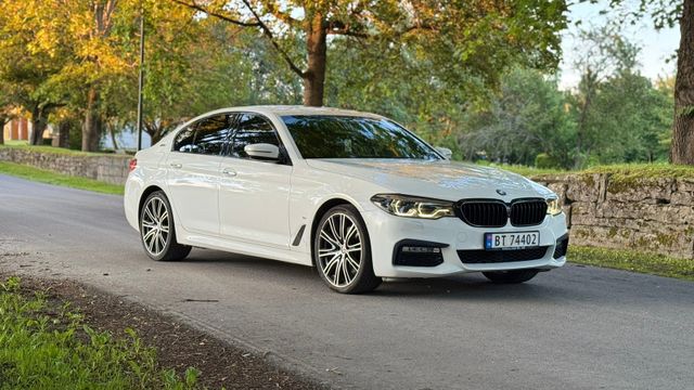 2017 BMW 5-SERIE - 19