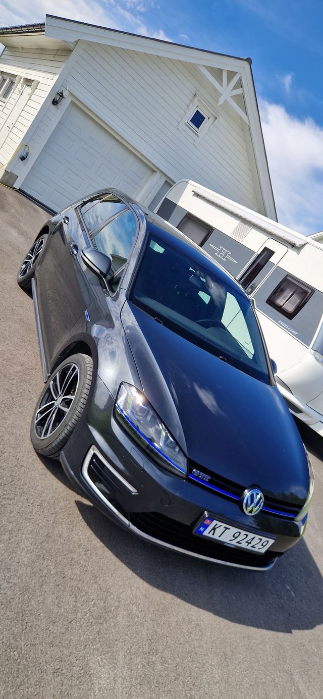 WVWZZZAUZGW817838 2016 VOLKSWAGEN GOLF-2