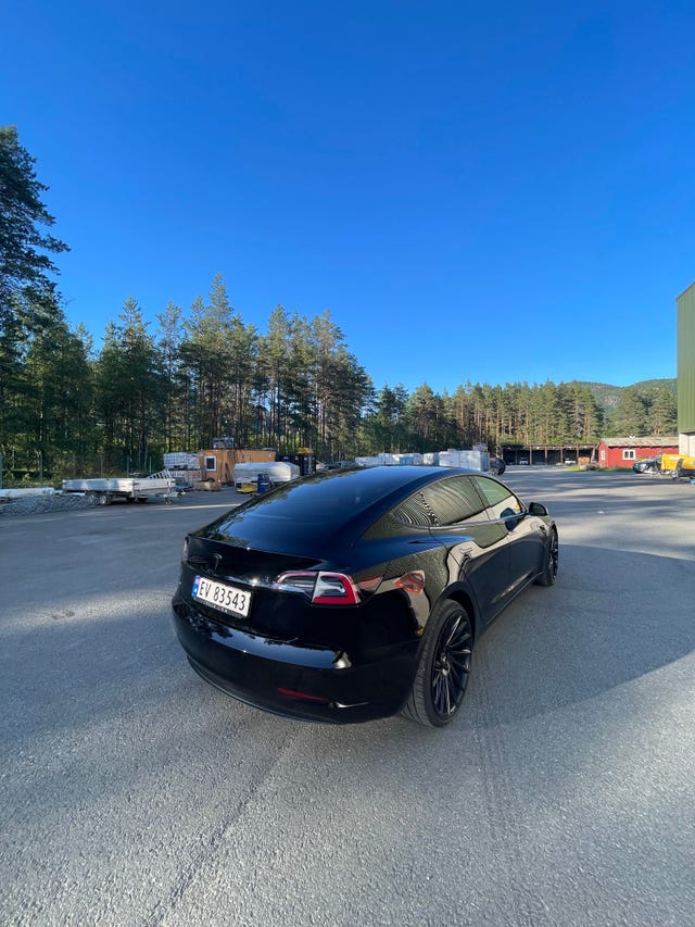 5YJ3E7EB1KF338965 2019 TESLA MODEL 3-1