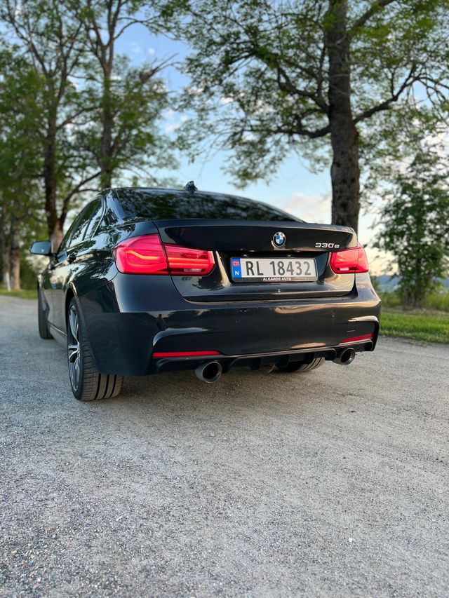 2017 BMW 3-SERIE - 8