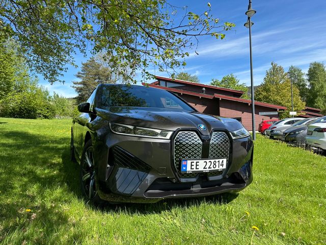 2022 BMW IX XDRIVE 50 - 7