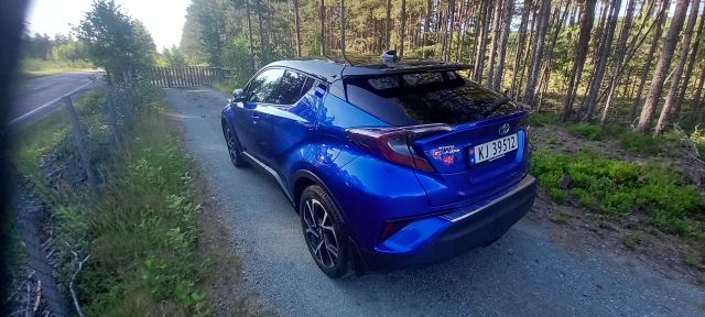 2018 TOYOTA C-HR - 26