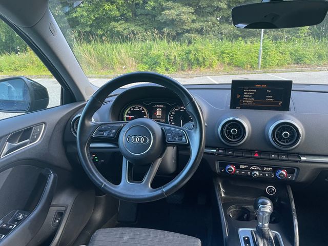 2018 AUDI A3 - 12