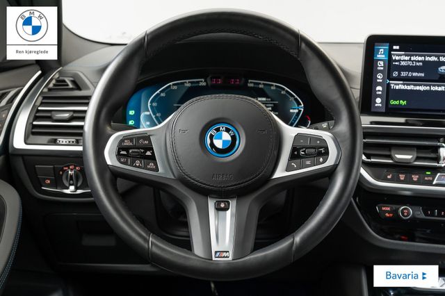 2022 BMW IX3 - 18