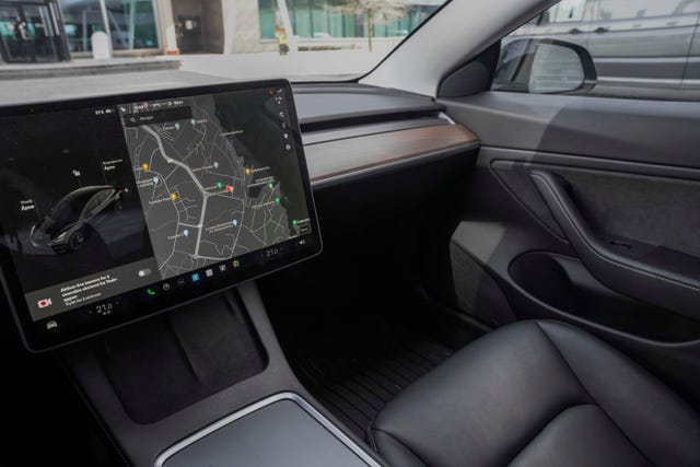 2019 TESLA MODEL 3 - 12