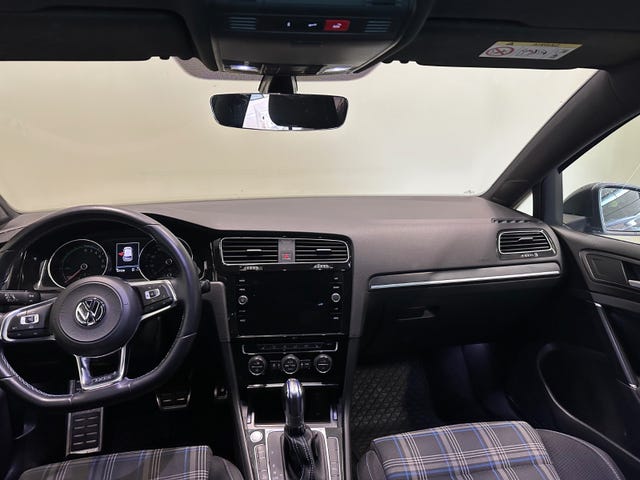 2018 VOLKSWAGEN GOLF - 22