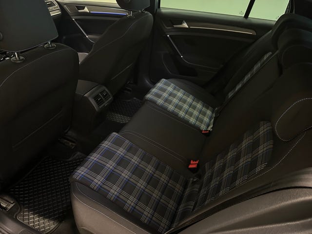 2018 VOLKSWAGEN GOLF - 21