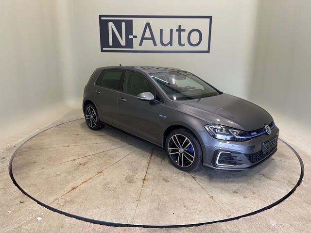 WVWZZZAUZJW802750 2018 VOLKSWAGEN GOLF-5