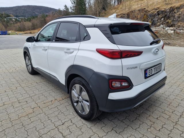 TMAK381GFLJ002357 2021 HYUNDAI KONA-5